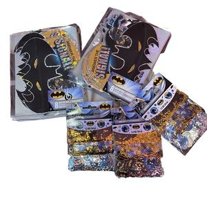 Batman party invitations/masks & confetti bundle